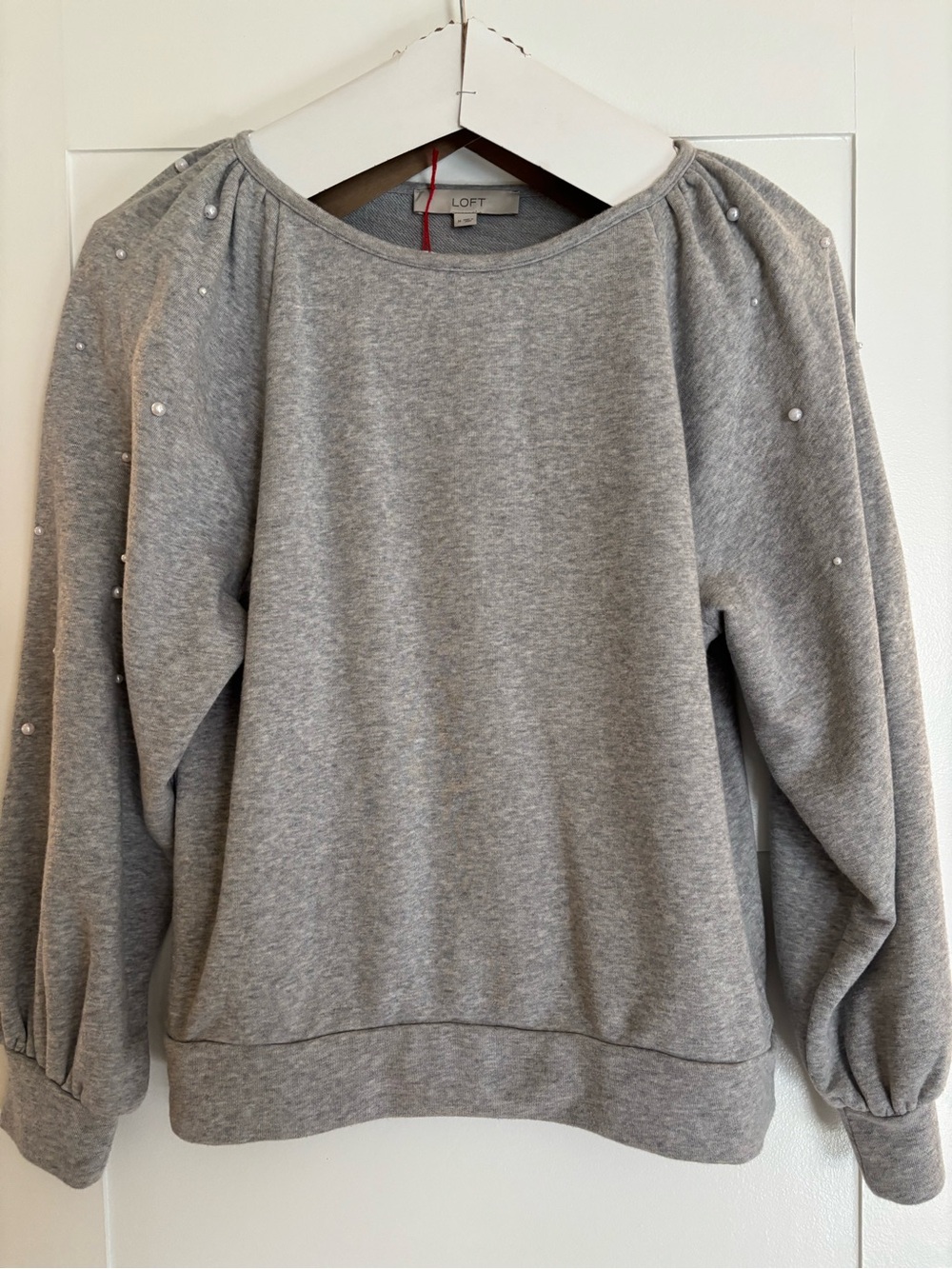 Loft heather grey, crew neck puff sleeve sweatshirt with pearls medium